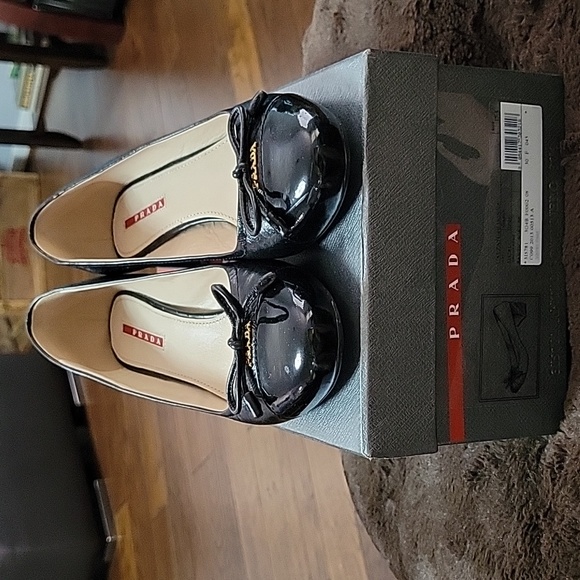 Prada pumps - Picture 7 of 9